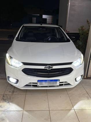 CHEVROLET ONIX 1.0 TURBO FLEX PLUS LT MANUAL CHEVROLET ONIX 1.0 TURBO FLEX PLUS LT MANUAL